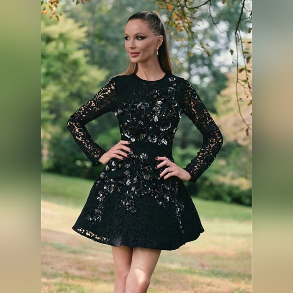 NWT Marchesa Muse by Marchesa Iris Schiffli Lace Floral Embroidered SIZE 12